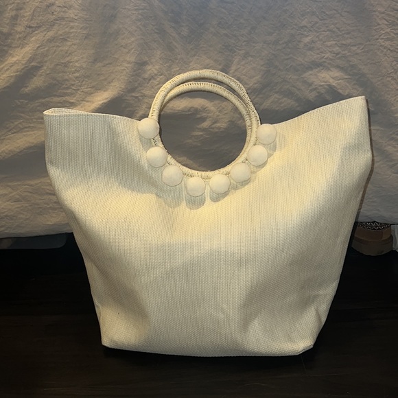 Bride tote with small pom poms - Picture 3 of 5